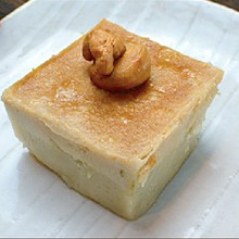 ココナッツケーキ(カノムモーケン)