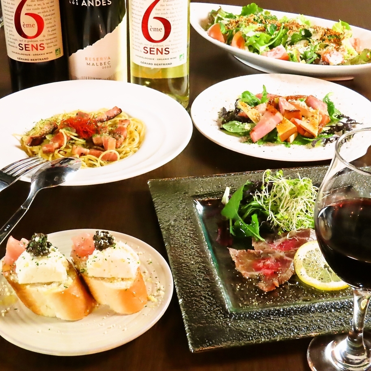 すすきの駅から徒歩四分!絶品洋食が堪能出来るお店です!飲み放題コースもご用意!