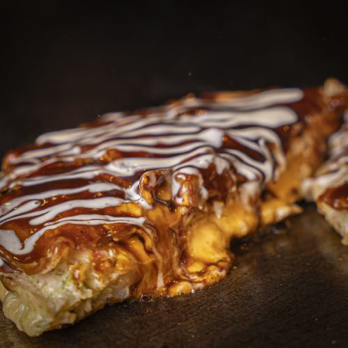 맛있는 오코노미야키와 함께 종류 풍부한 음료를 만끽♪