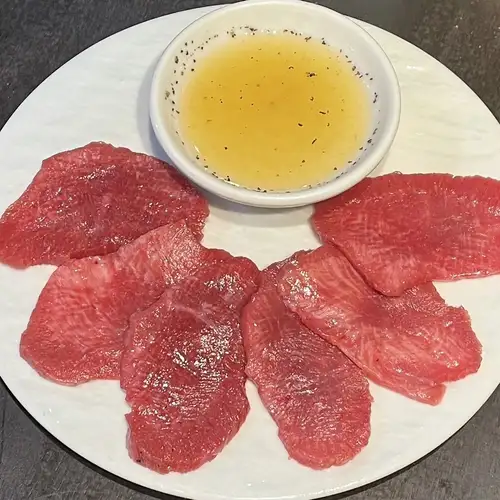 牛舌（配盐汁）