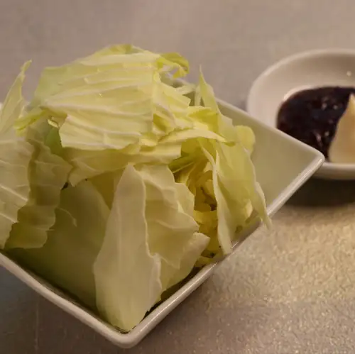 小吃卷心菜