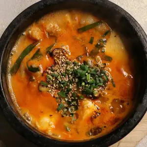 ホルモン入り豆腐チゲ