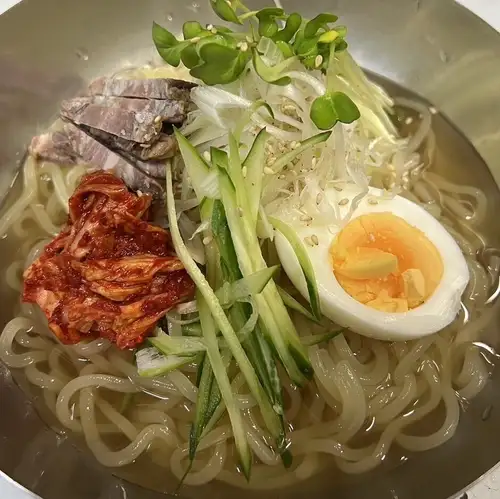 特色鲜冷面配配料