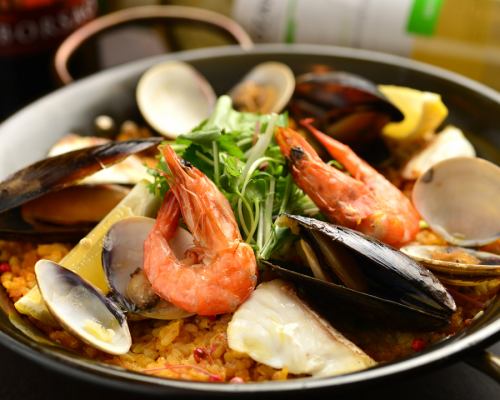 Special seafood paella