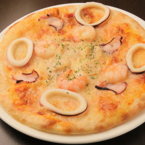 4 kinds of seafood pizza