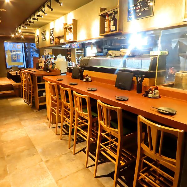 [One person welcome] ◆ Counter seats available ◆ If you feel like having a drink.If you want to eat some chicken dishes.Feel free to come by.◎ After-party use with colleagues and friends from the company is also welcome.Enjoy carefully selected chicken dishes and drinks in a calm space.