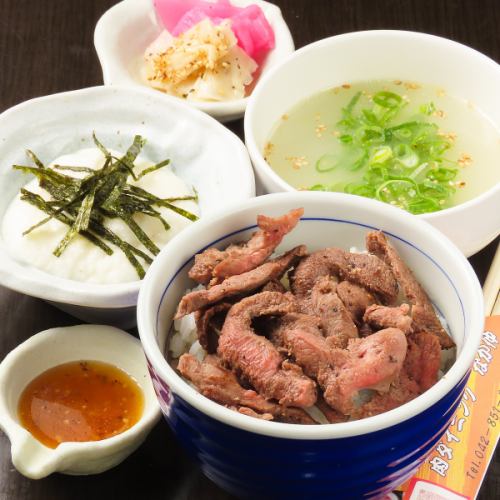 『ランチ・ディナー』牛タン焼きおろしポン酢・牛タンシチューセット