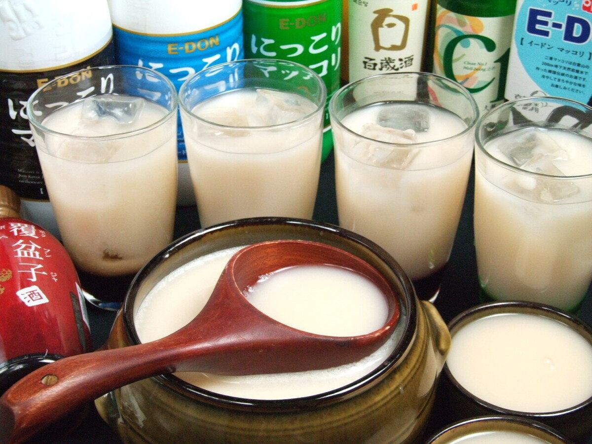In addition to fresh makgeolli and Seoul makgeolli, we also have a wide selection of makgeolli cocktails.
