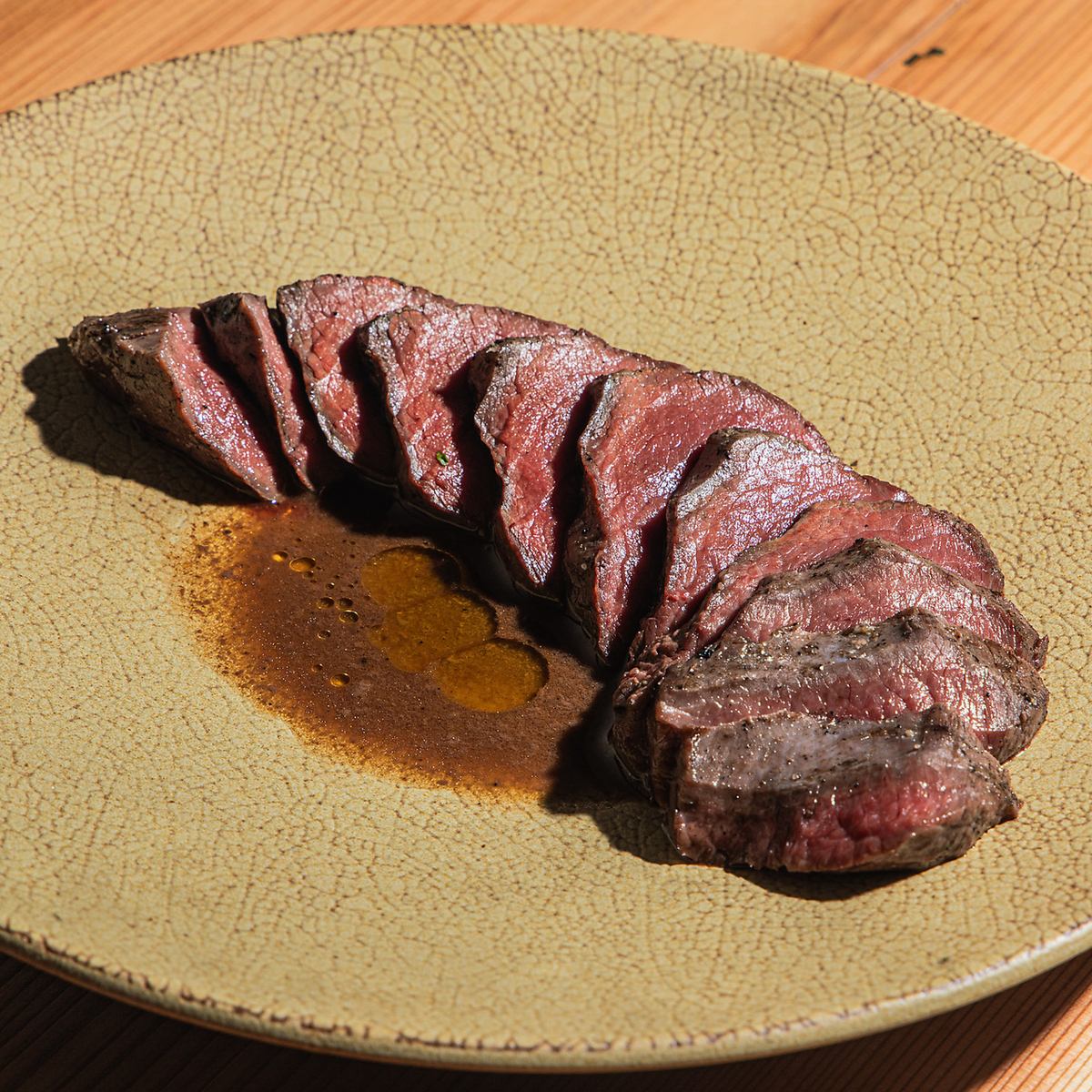 こだわりの食材をしたお料理が自慢です。