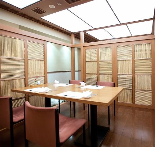 半個室でうなぎを堪能