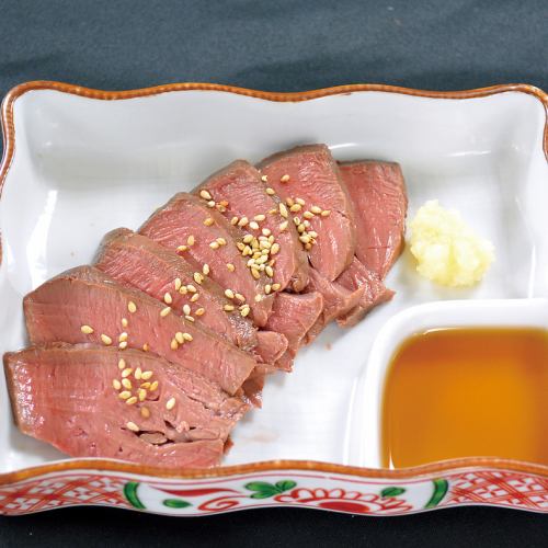 Meat sashimi (beef heart)