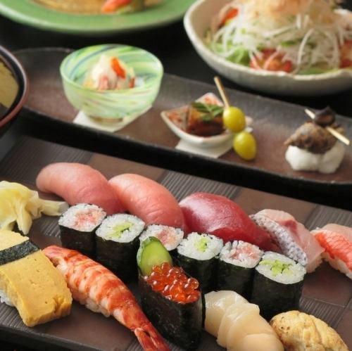 Enjoy Sushidokoro Yamaguchiya! Many courses with all-you-can-drink are available