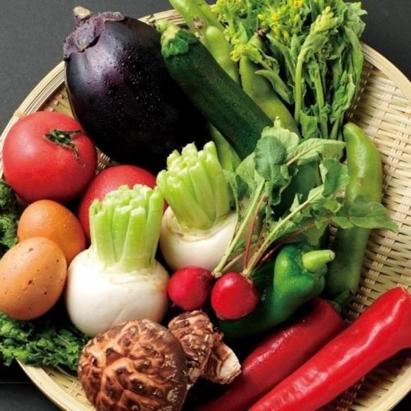 [第二項承諾] <蔬菜菜餚>我們提供各種女性喜愛的蔬菜菜餚。