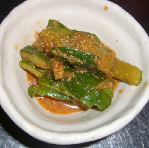 Spicy cucumber seared