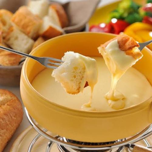 [All-you-can-drink for 3 hours] A course packed with cheese including one specially made curry and seven kinds of cheese fondue!