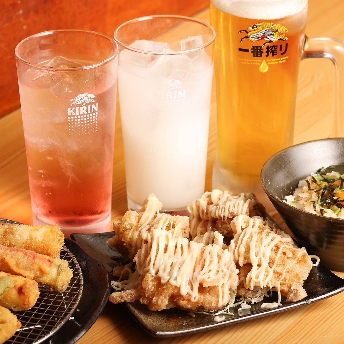 揚げたてサクサク衣の串カツや北海道スタイルのざんぎ唐揚げがご堪能いただけます♪