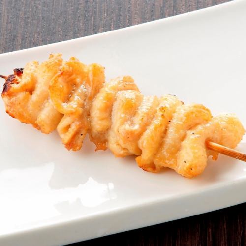 Oyama chicken skin skewer (sauce, salt)