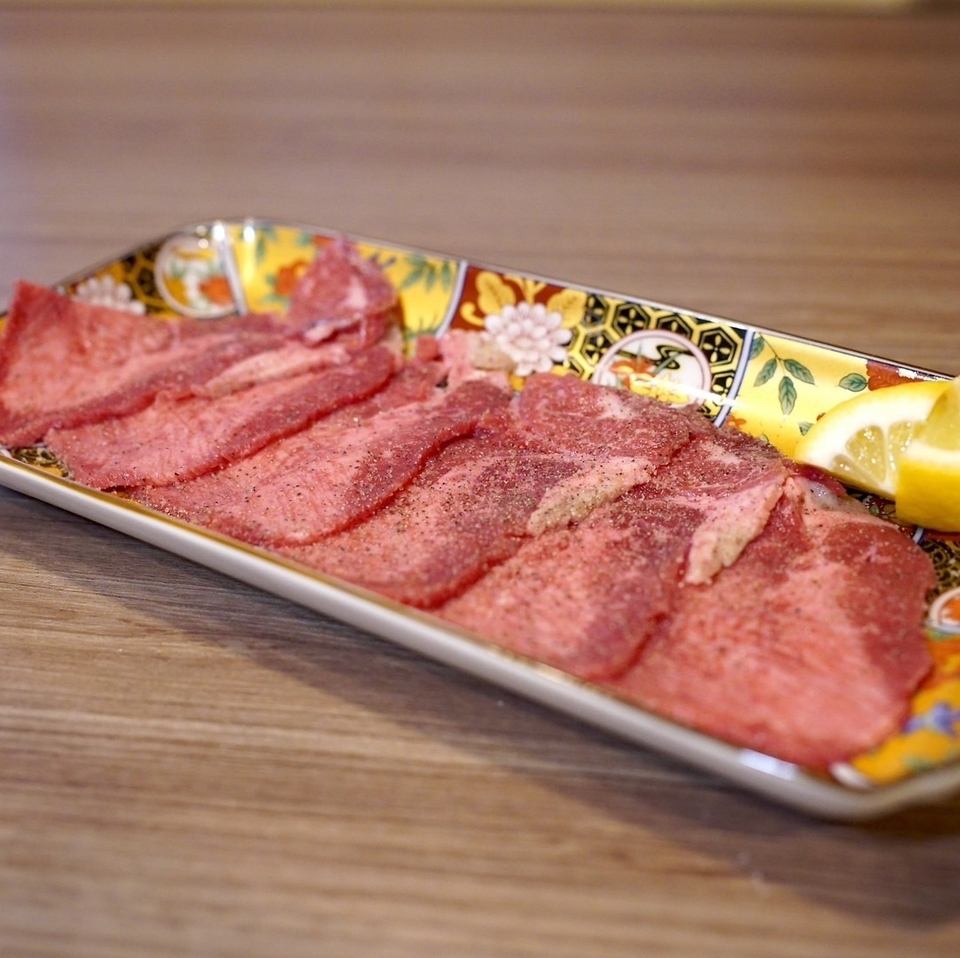 島らっきょを使用したオリジナルタレで味わう絶品焼肉をご用意！