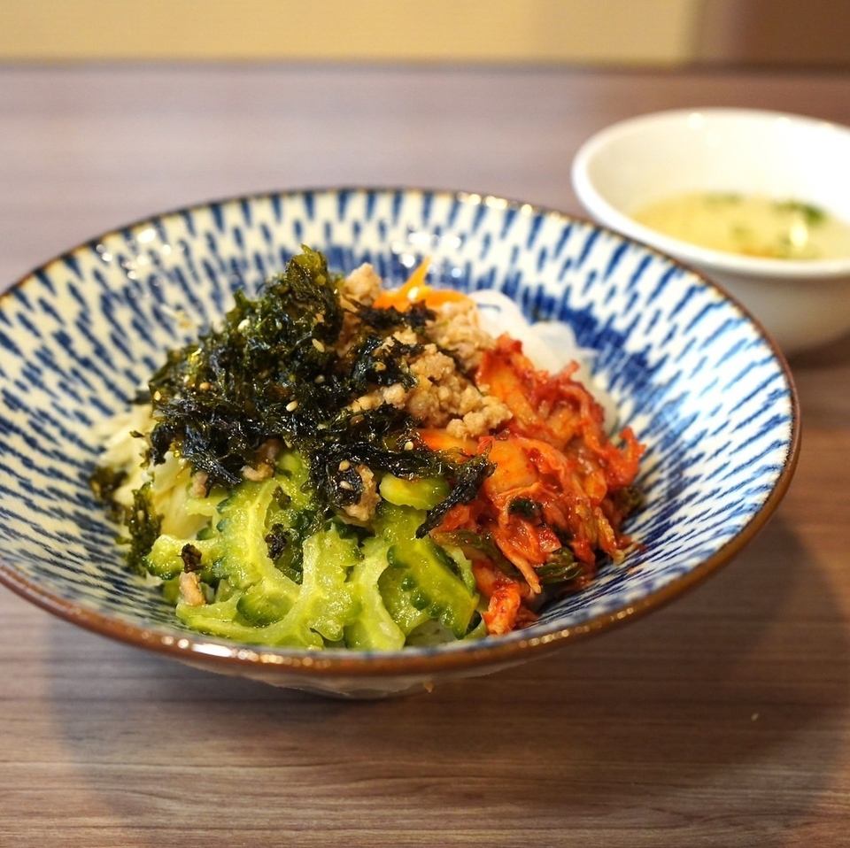 焼肉以外の逸品も充実♪サク飲み居酒屋利用も大歓迎◎