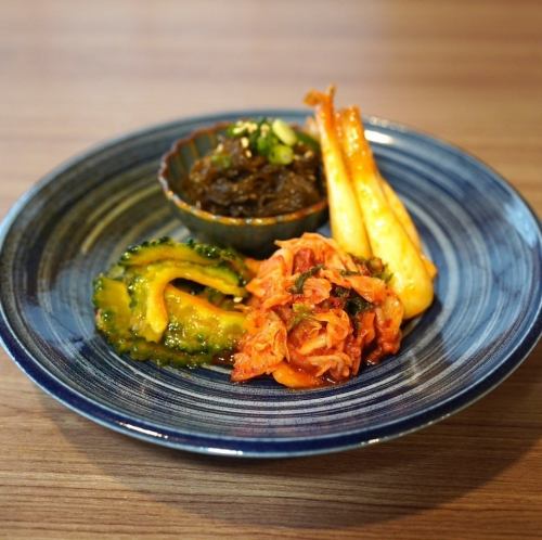 キムチ盛り合わせ