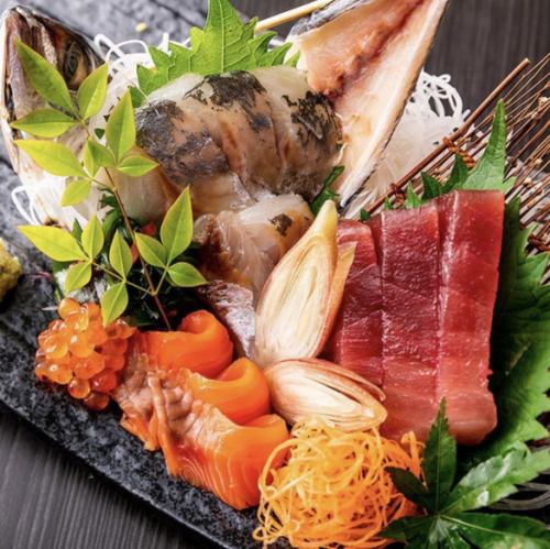 Delivered directly from the fishing port! You can fully enjoy the sashimi of fresh fish.