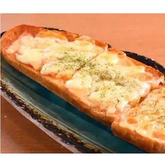 チーズたっぷり人気のバケットpizza