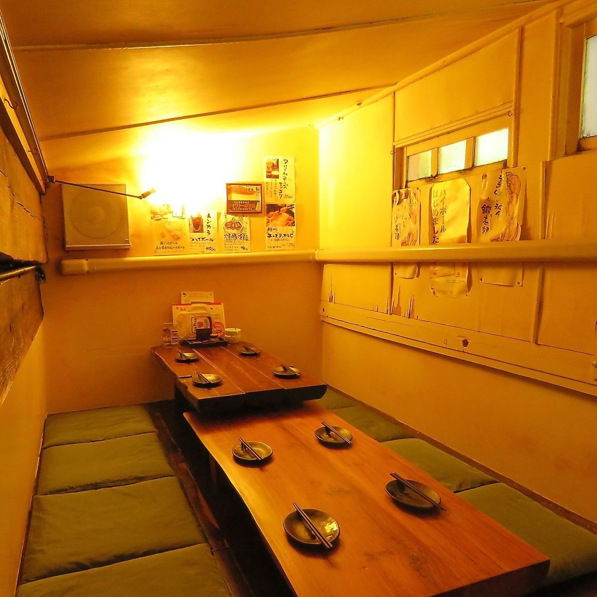 人気の屋根裏個室席は2～10名様までＯＫ！ご予約はお早めに♪