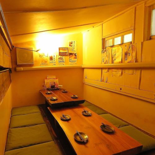 Korean girls' get-together in a private attic room♪