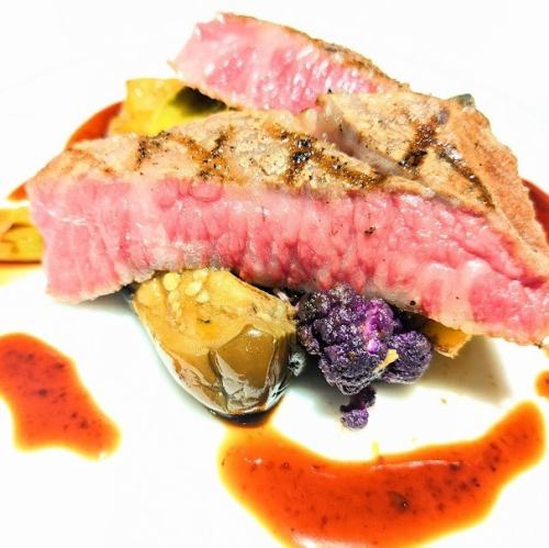 黒毛和牛グリルがメイン料理のご褒美ランチコース