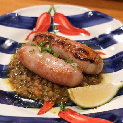 三元豚の自家製サルシッチャ レンズ豆添え