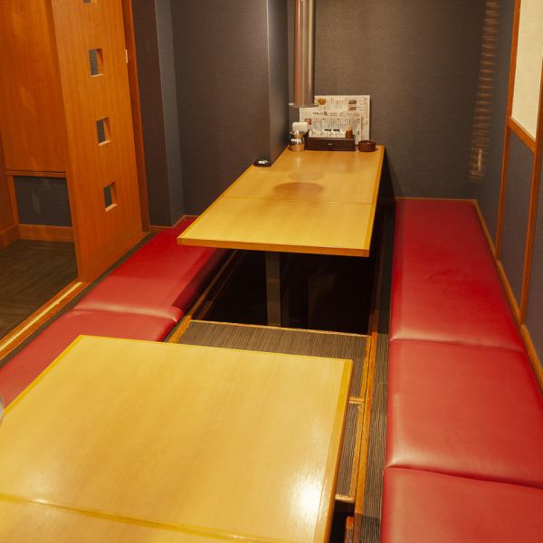 We have digging seats where you can relax and relax.We do not have a private room so that you can enjoy the atmosphere even more ♪ Please use it for various occasions such as crispy drinks on the way home from work, drinking parties, students, families, etc.! OK!