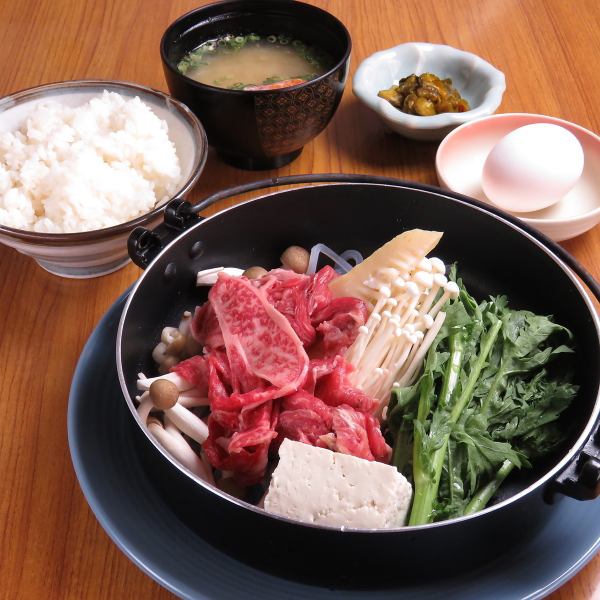 Appetizing 《Domestic beef sukiyaki set meal》