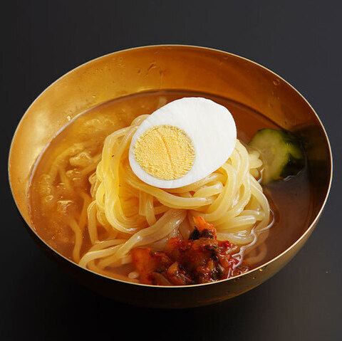 名物！こだわりの一口冷麺