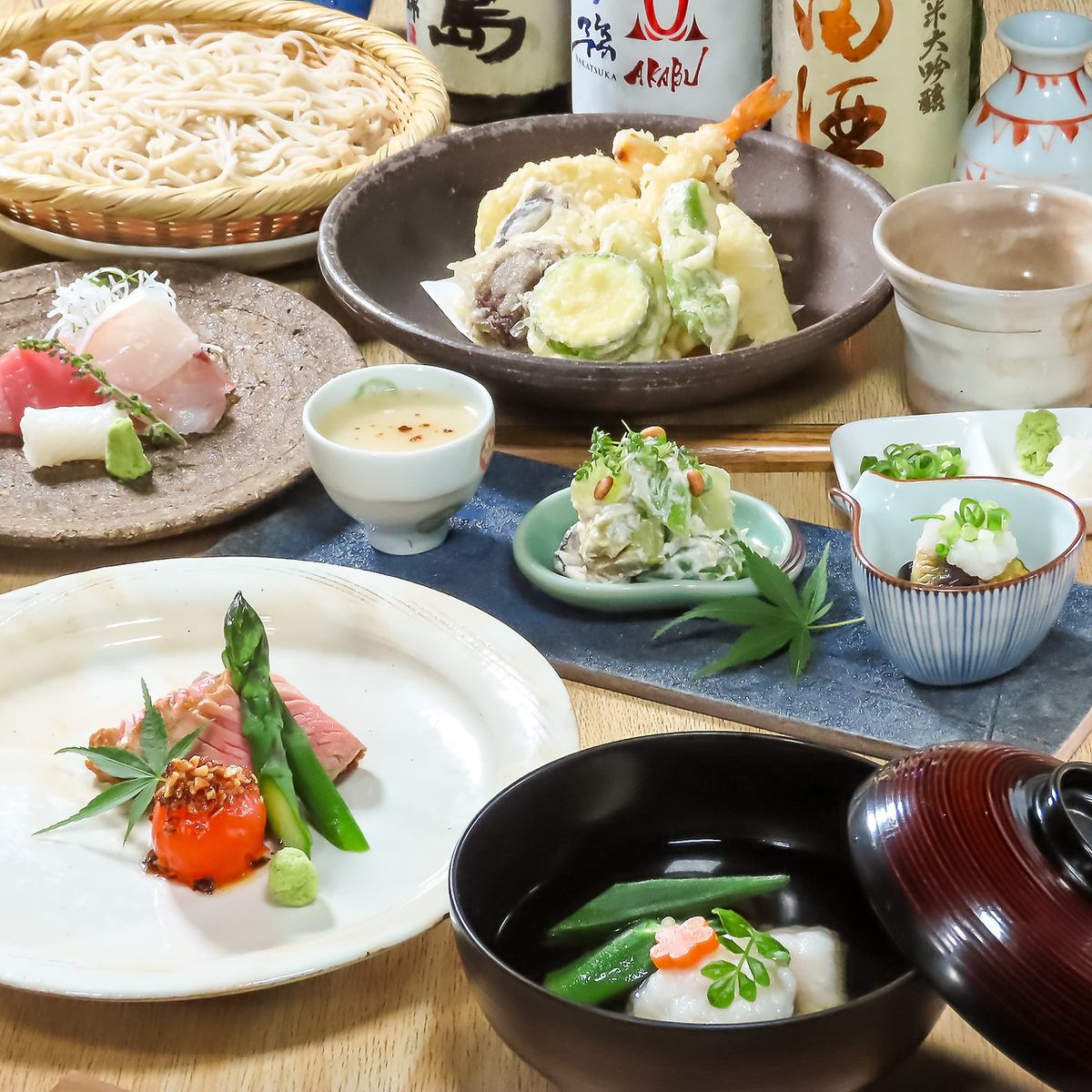 おいしい地酒も豊富にご用意。一つ一つ心を込めた手作りの店作り