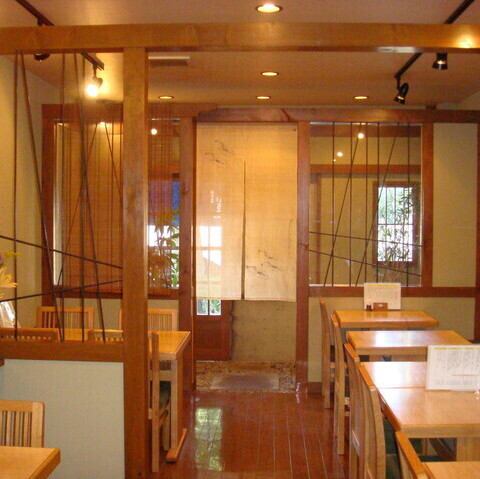 【貸切：20名様以内】当店では、20名様以内の貸切も承っております。プライベートな空間で、特別なイベントやお祝い事に最適な環境をご提供いたします！誕生日パーティーや歓送迎会、同窓会など、さまざまなシーンにご利用いただけます♪ご予約やご相談はお気軽にお問合せください。