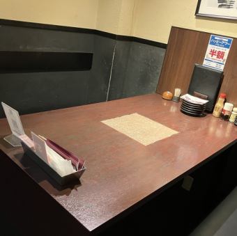 半個室タイプ４名席