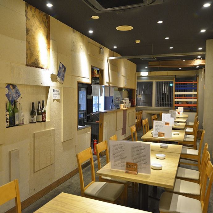 お席 | 酒と肴と男と女 日本酒天国 おにたいじ 名古屋駅店