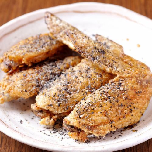4 fried chicken wings