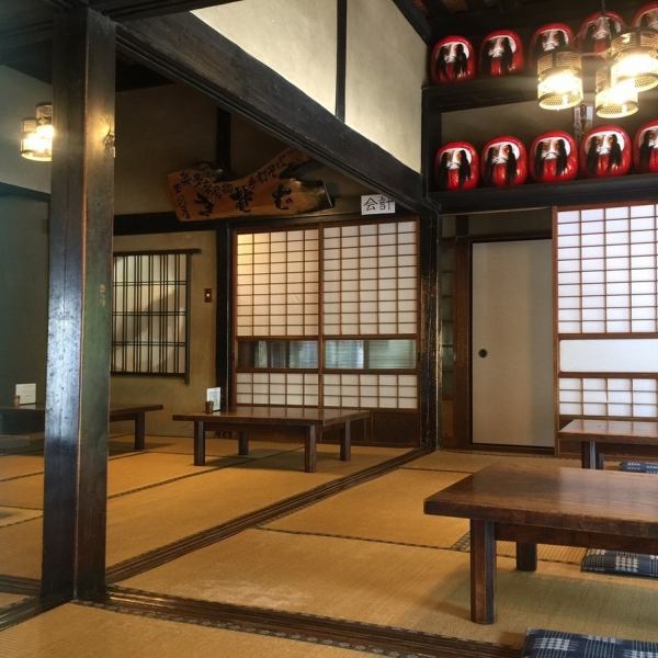 【店内】※現在はコロナ対策でお席を減らしております。総席数40席！お子様大歓迎♪ご家族連れから気の知れた仲間同士でのご利用も◎ゆっくりとおくつろぎください。