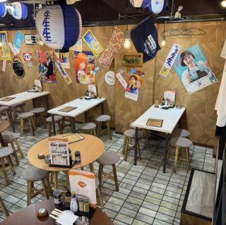 점내의 벽지 등도 은신처 요소를 도입해, 치유의 인테리어와 함께 손님의 식사에 치유를 제공합니다.