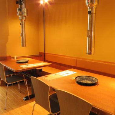 We are also preparing semi-private room seating which is pleased with friends and family use.A yakiniku restaurant where you can enjoy a wide range of people from small family members to elderly people.Enjoy conversation with exquisite meat.