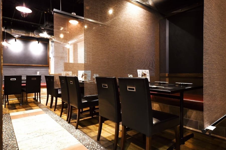 It's only a one-minute walk from Imaike Station, so it's very accessible! It's perfect for a quick drink after work. Enjoy a blissful moment in a calm, Japanese atmosphere with soft music playing.