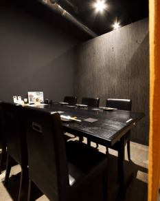 Semi-private room for 2-4 people.You can enjoy your meal in a private space without worrying about others around you.