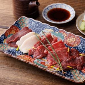 馬刺し盛り