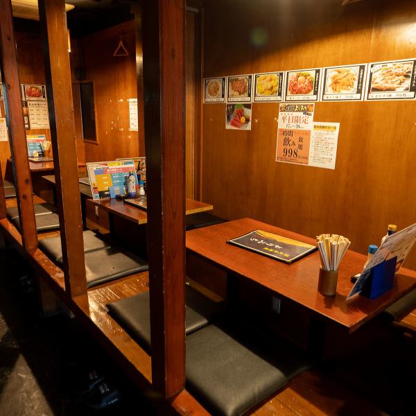雰囲気自慢の掘りごたつ席は個室、半個室の各種ご用意しております!!周りを気にせずゆったりお寛ぎいただける人気の席となっております!!掘りごたつ席は団体様にもご利用いただけるレイアウトとなっており、会社宴会や結婚式の二次会、歓送迎会など様々なシーンに対応しております!!八王子での大型宴会に◎