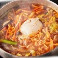 韓国辛ラーメン