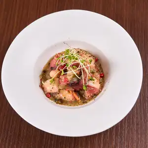 自家製タコと野菜のマリネ