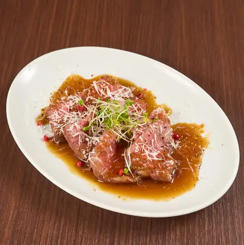和牛ローストビーフ~ホースラディッシュ~