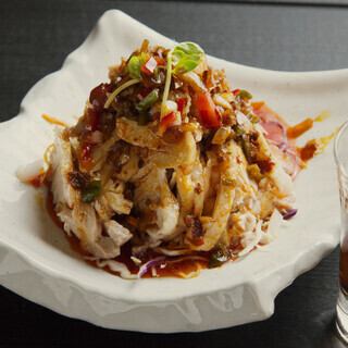 The extremely popular "Yadara Chicken" is a must-try.