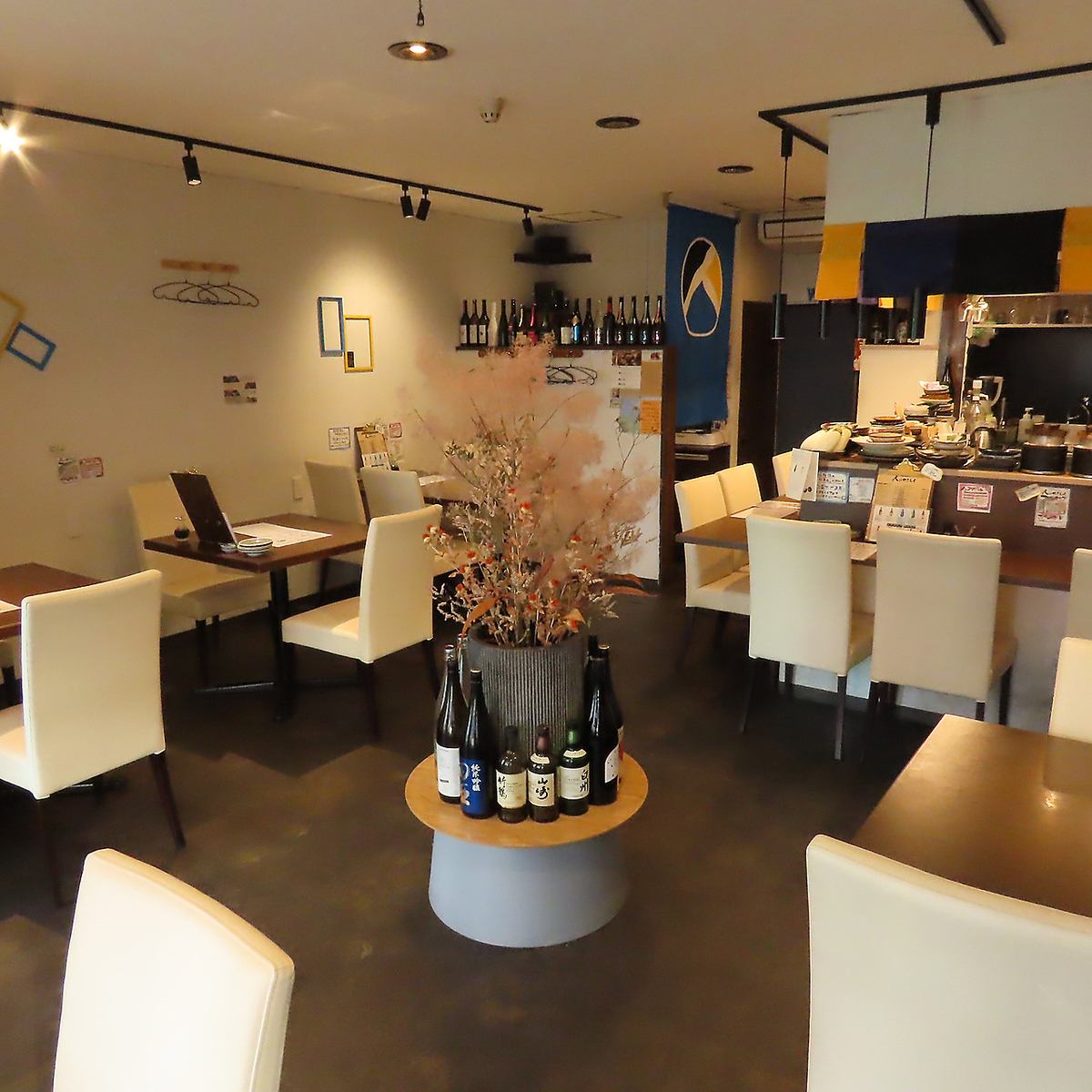 スタッフも元気で雰囲気も良い心地よい居酒屋です♪